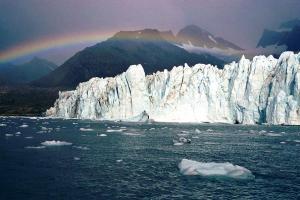 Самый большой шельфовый ледник в мире